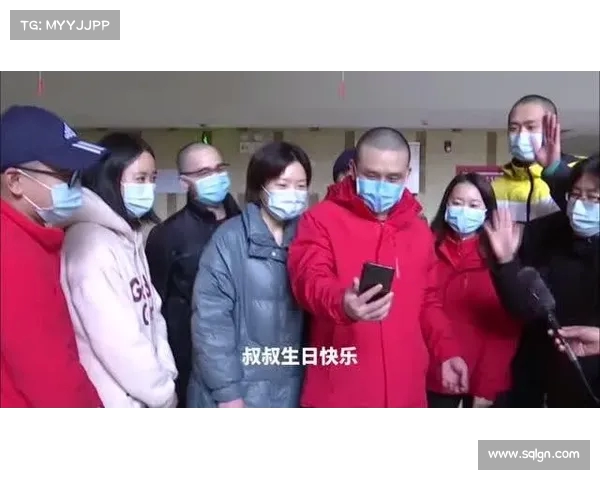 山东粉丝跨越千里追星梁实四川见面感动满满 山东粉丝跨越千里追星梁实四川见面感动满满
